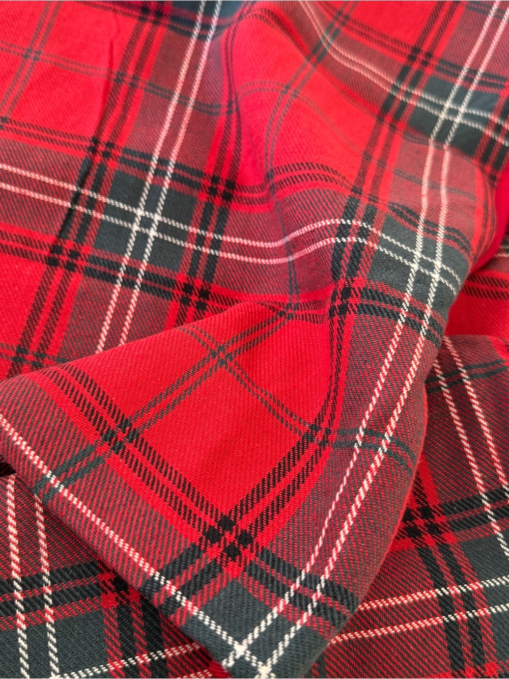 Williams Sonoma Tartan Plaid Table Runner 16 x 90 Red Linen Cotton Christmas - Picture 4 of 6